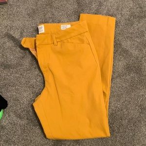 Gap mustard skinny pants